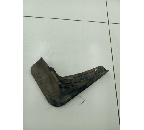 Брызговик задний правый