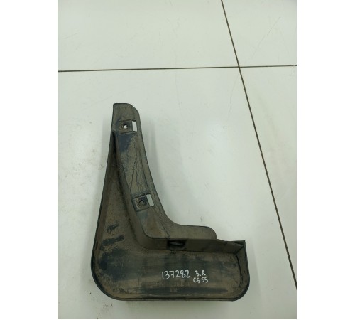 Брызговик задний правый