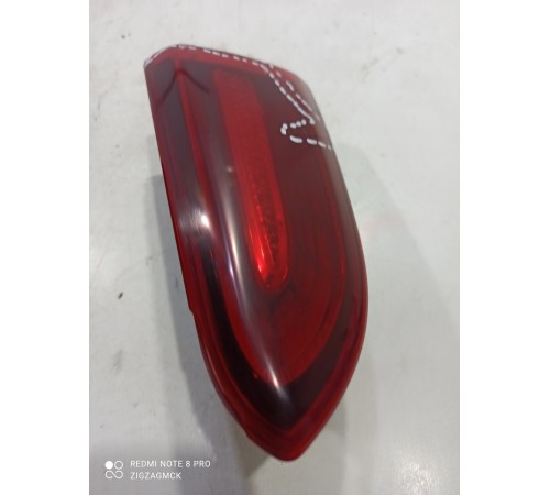 Фонарь крышки багажника правый