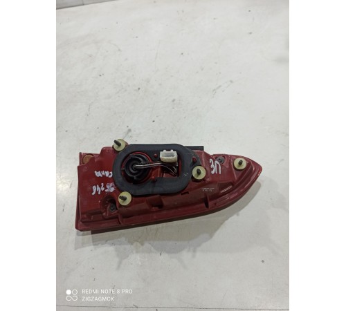 Фонарь крышки багажника правый