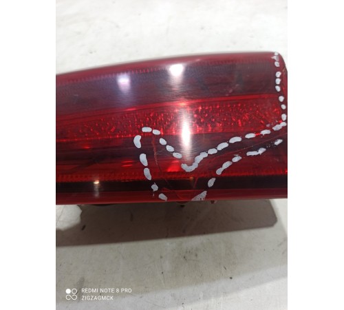 Фонарь крышки багажника правый