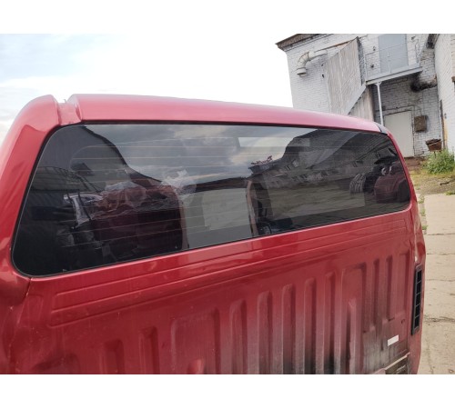 Стекло кузовное заднее