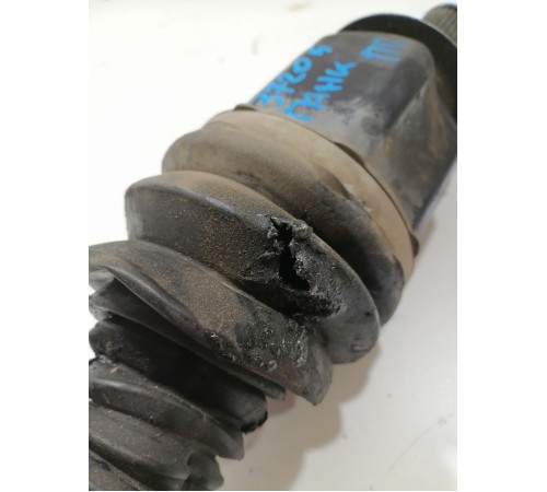 Привод (полуось) передний правый