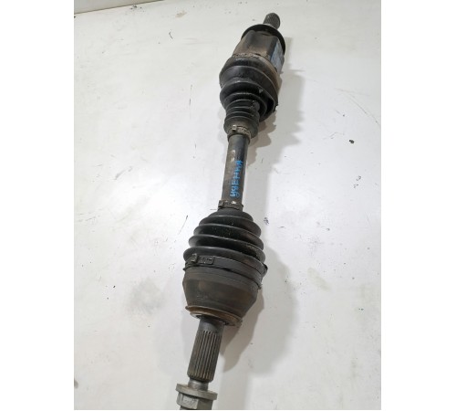 Привод (полуось) передний правый