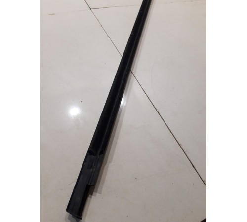 Уплотнитель стекла (задний правый наружный)